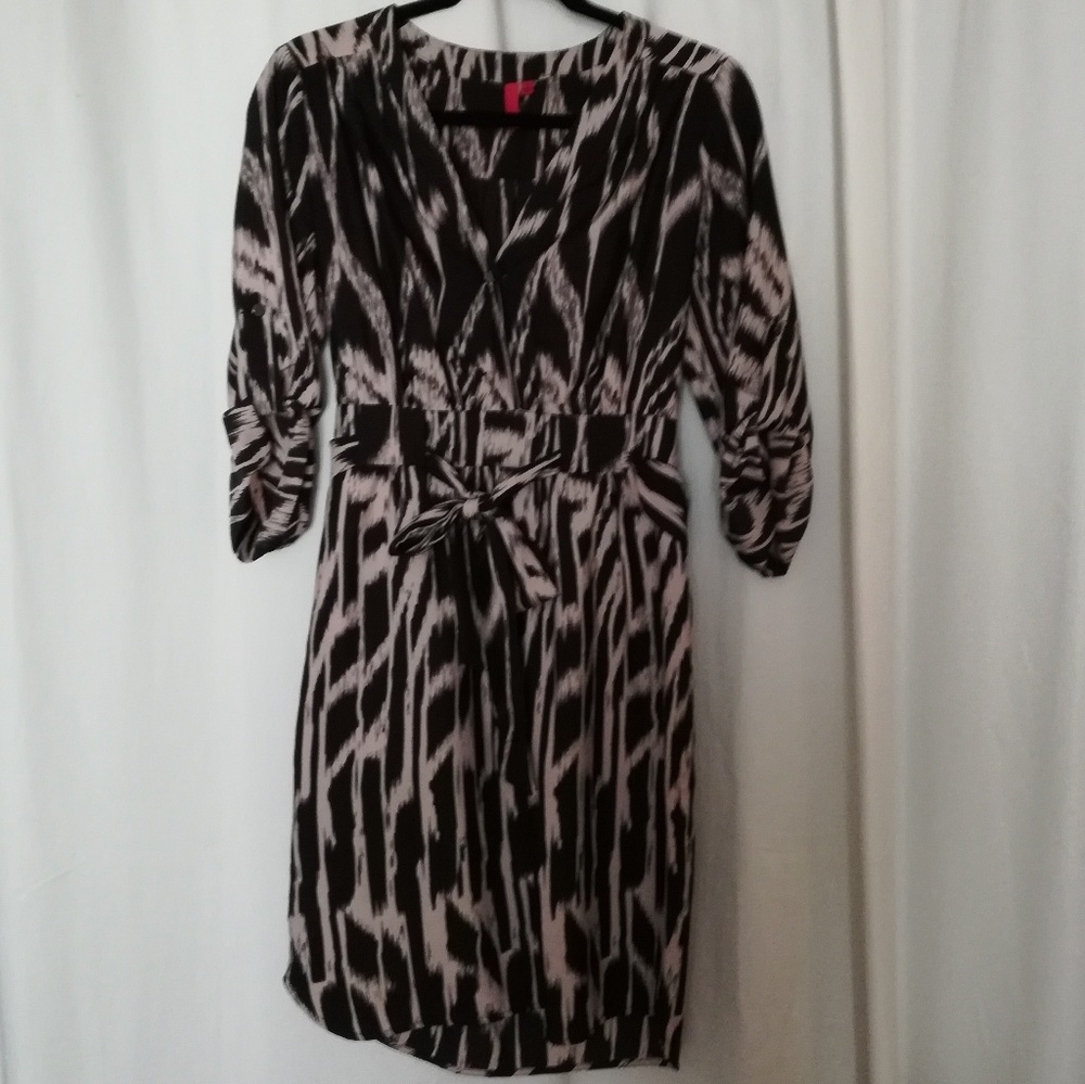 5/48 v-neck dress (with pockets!)